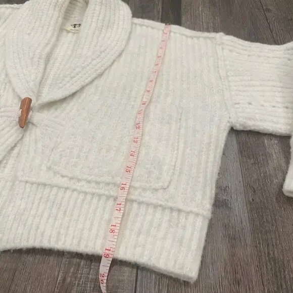 NWOT Free People Cream Grey Cardigan Long Sleeves Size XS Oversize - Picture 7 of 9